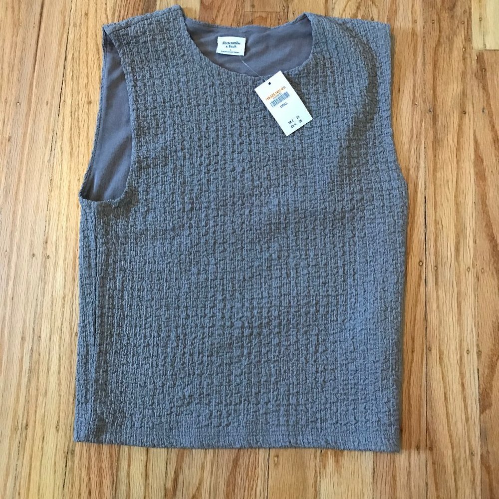 NWT crinkly taupe tank top